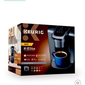 Brand New, never used KEURIG!🎄 ☕️